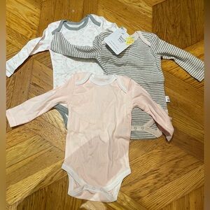 3 piece Burts Bees Baby long sleeves bodysuit onesies